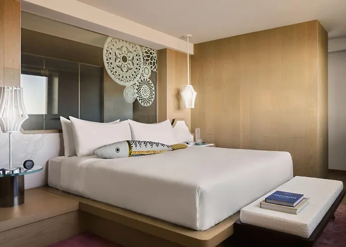 Mega Two-Bedroom Queen Suite