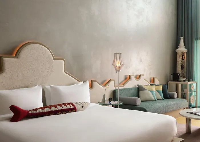 One-Bedroom King Suite