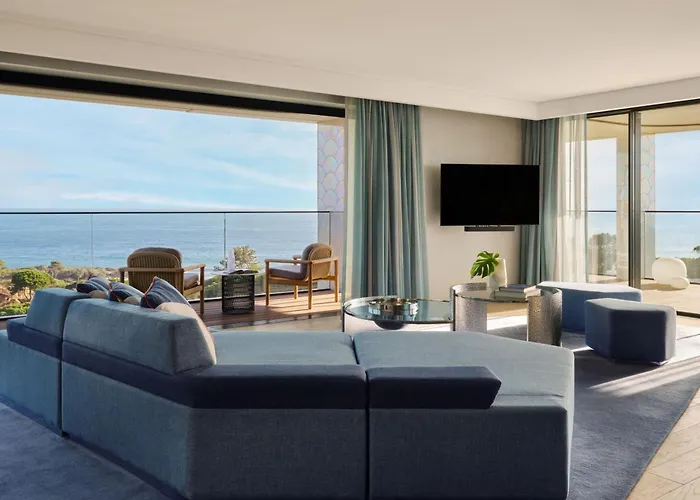 Mega Two-Bedroom Queen Suite